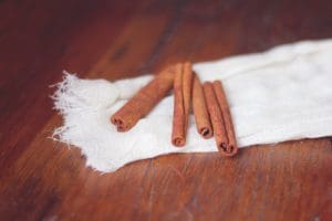 cinnamon-sticks-on-a-cheesecloth